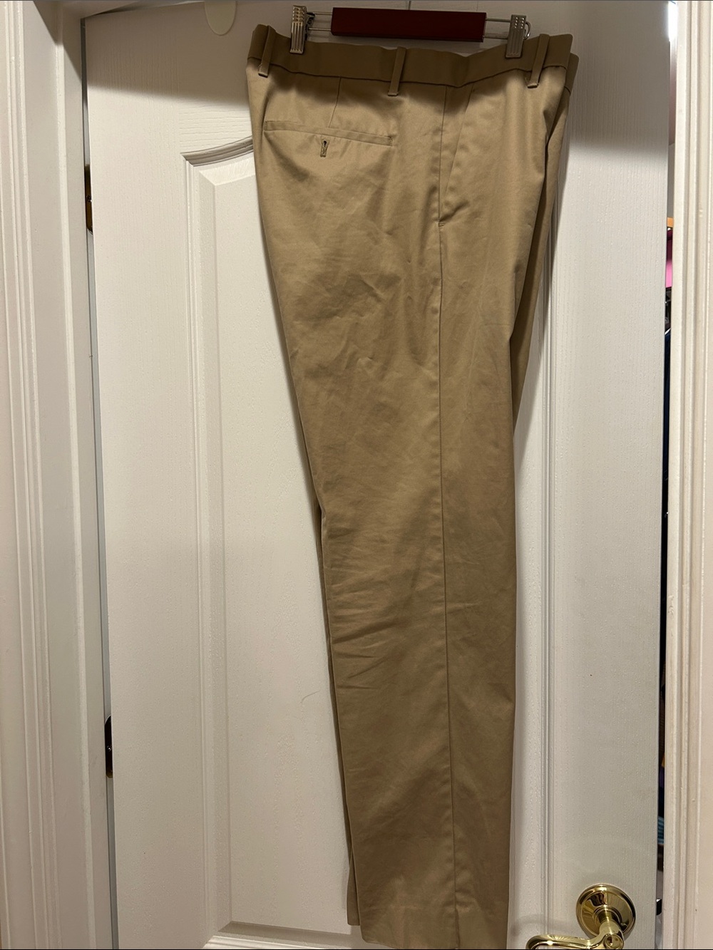 GAP Men's Chino Pants in Tan